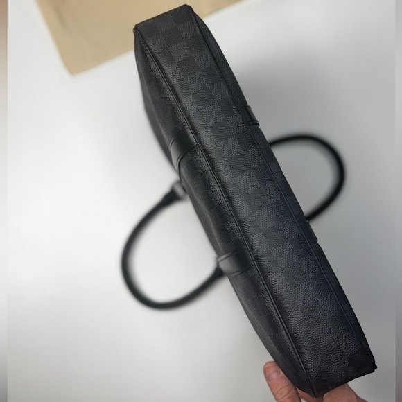 Louis Vuitton Voyage PM Damier : Business: Documents : Laptop Bag - Picture 4 of 17